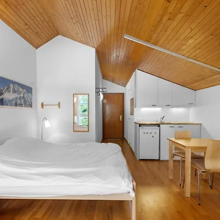 Saturne 603 Sur La Place Du Village A Apartment *