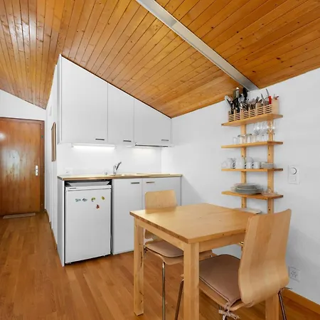 Saturne 603 Sur La Place Du Village A Apartment *