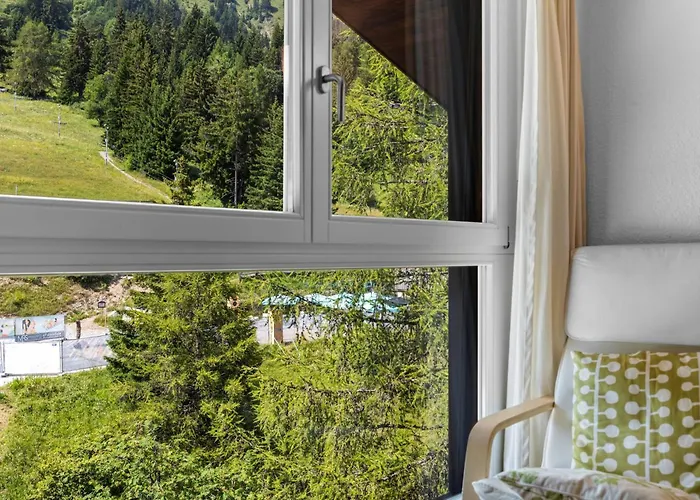 Saturne 603 Sur La Place Du Village A Apartment *